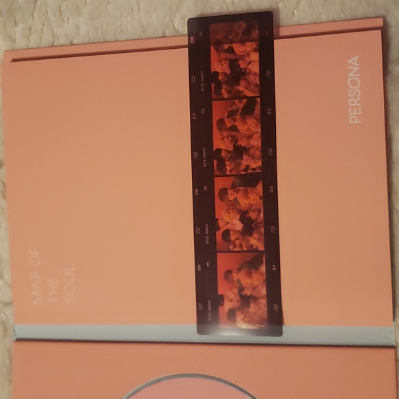 BTS MAP OF THE SOUL PERSONA VERSION 2 - Picture 5 of 7